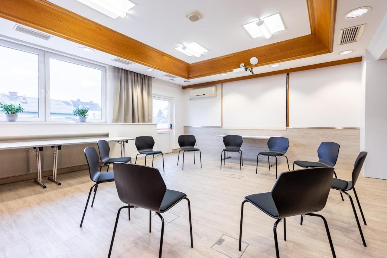Das Reinisch Hotel - Near Vienna Airport Schwechat Eksteriør billede